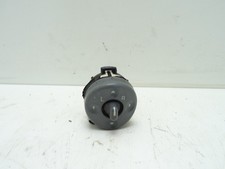 MIRROR ADJUSTMENT SWITCH