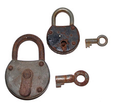 2x Altes Vorhängeschloss /