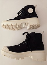 Palladium Schuhe Gr. 43 ☆TOP☆ Schwarz m. beiger Sohle