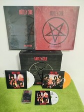 Mötley Crüe - Shout At The