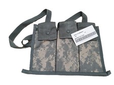 US Army Molle II M4 3xMagazin