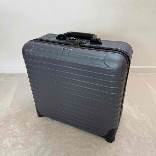 Rimowa salsa business - rimowa,