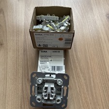 (Set 8 Stück LED+ Taster + 3 Stück Wippe) Gira 3792010 LED-Beleuch. 230V