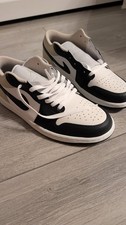 Air Jordan 1 Low Beige Schwarz Gr. 44 (eher 43)