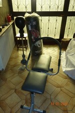 112,-€ Schrägbank Trainingsbank+ Neuer Boxsack+ Neue-Boxbirne für dein Fitness