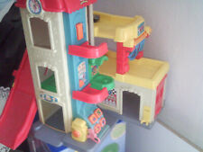 Parkhaus Tankstelle Fisher Price Little People mit Aufzug und Tasten mit Tönen