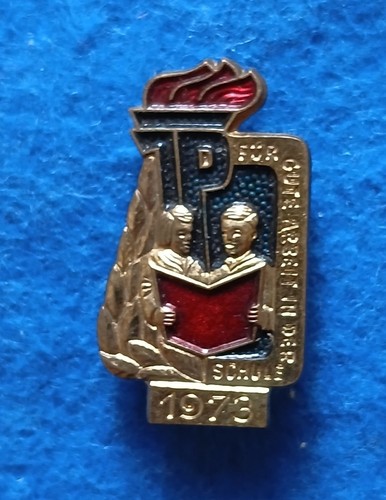 162 ddr pionierabzeichen - 162,