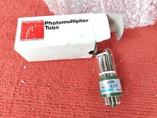 P: MP2 HAMAMATSU PHOTOMULTIPLIER TUBE R928 , CL1311 , 06.03