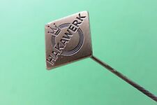 HAKAWERK  Putzmittel Pflegebrodukte    Abzeichen Anstecknadel