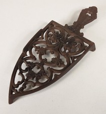 Alter Untersetzer Bügeleisen, Metall, Ablage #B592