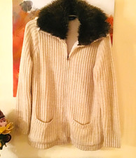 DICKE STRICK JACKE MIT WEBPELZ