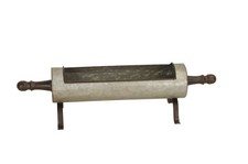 Große Zinkschale Nudelholz