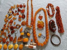 Antike Bernsteinketten