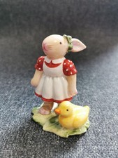 Villeroy & Boch Bunny Family Hase Mädchen im roten Kleid mit Ente OVP