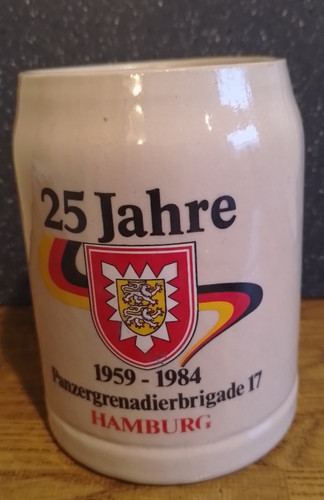Schöner steingut bierkrug - steingut,