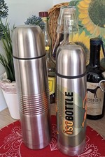 2 Edelstahl-Isolierflaschen