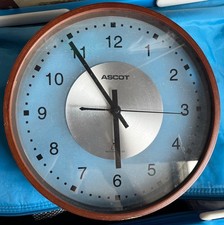 Ascot Wanduhr Radio Controlled Uhr, Gebraucht, aus Holz, gut zustand