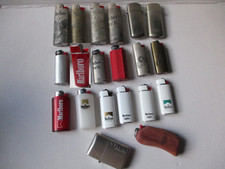  Marlboro Feuerzeuge in Hülle aus Metall, Gummi oder Kunststoff zum Aussuchen