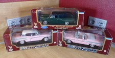 3x ROAD LEGENDS Modellautos, 2x 1958 EDSEL Citation, 1x 1957 Ford Courier Sedan