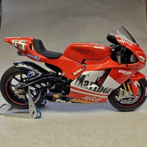 Tamiya ducati desmosedici - tamiya, 1/12