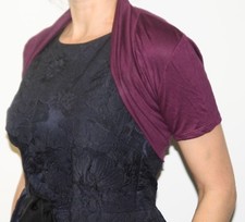 BOLERO AUS VISKOSE VIELE