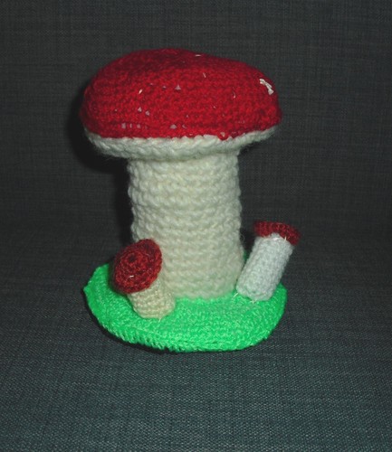Pilz handarbeit gehäkelt - pilz,