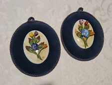 Antike Keramik Miniaturen Porzellanbild-Pärchen Relief Bild Vintage Blüten 3D