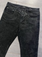 CLOSED BAKER SAMTHOSE