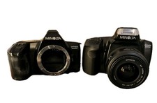 Minolta Dynax 3000i + Minolta 300 mit Zoom Lens 35–70mm –Gebrauchte analoge Kam.