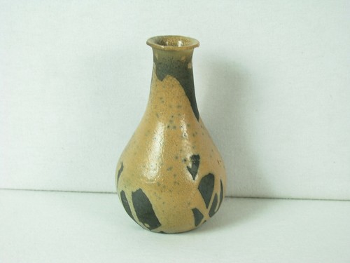 Raku vase - raku, (81a)
