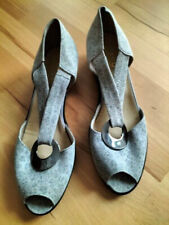 Elegante Damensandale Brunate beige, Keilabsatz Gr. 40, nicht getragen