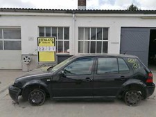 Schlachtfest/ VW Golf 4 IV 2,3 V5  Ausschnitt vom Einstieg Nr.22/21