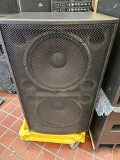 Turbosound TCS-215C Twin 15" Bass Bin - Subwoofer - Einzelgerät - voll funktionsfähig