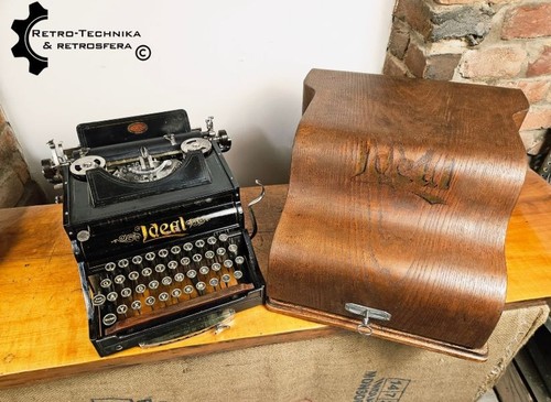 Typewriter ideal from 1903 - typewriter,