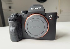 Sony Alpha A7R IIIA 42.4 MP & 28-70mm Kit Objektiv