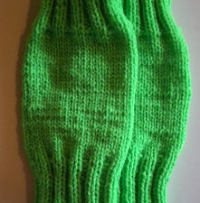 Handgestrickte Stulpen für