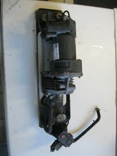 BMW E61 530D Bj2010 Kompressor Niveauregulierung Luftfederung hinten