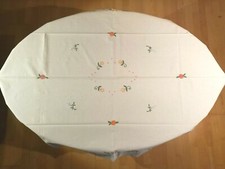 Tischdecke 1,00x1,45m Baumwolle weiß Stickerei bunte Blumen Gesindetisch MS396