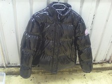 Kurze Schwarze Lackjacke Gr. 38 NEUWERTIG