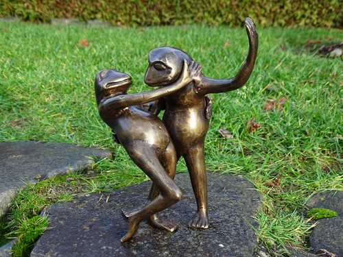 Tanzende tango frösche bronze - tango,