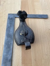 EINE SEHR ALTE GUSS "BRUNNEN"