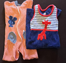 Gebraucht Baby Jungen Set 2 x Einteiler Strampler und Schlafanzug Gr. 74
