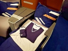 1 x Lufthansa Business Class Sweatshirt / Sleepshirt - van Laack - L/XL - NEU