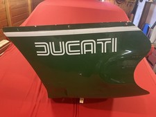 Unter Verkleidungshälfte