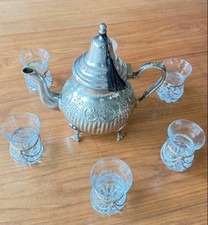 Silberplattiertes marokkanisches Tee-Service mit Kanne und 5 Gläsern