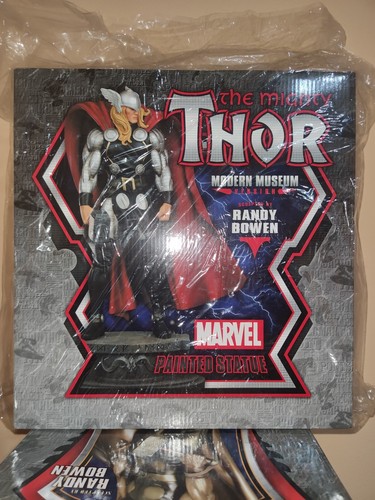 Bowen statue thor - statue,