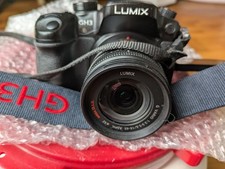 Panasonic LUMIX DMC-GH3 16.0 MP schwarz mit 14-45 MFT, ca. 3200 Auslösungen
