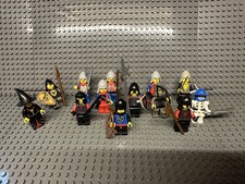 Lego Falcon Bulls Ritter  Castle Hexe Skelett 13x Figur Burg Waffen Konvolut