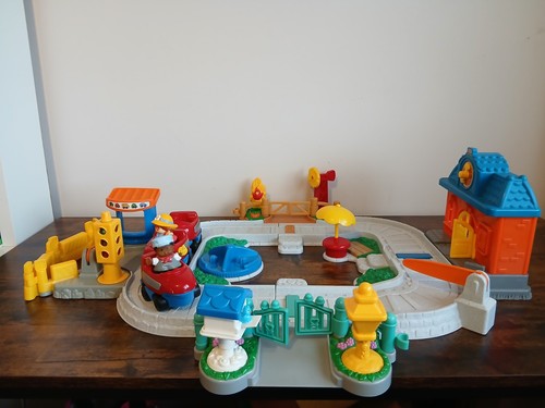 Fisher price little people - fisher,