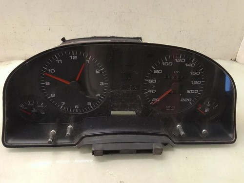 Audi b4 kombiinstrument - 8c,,